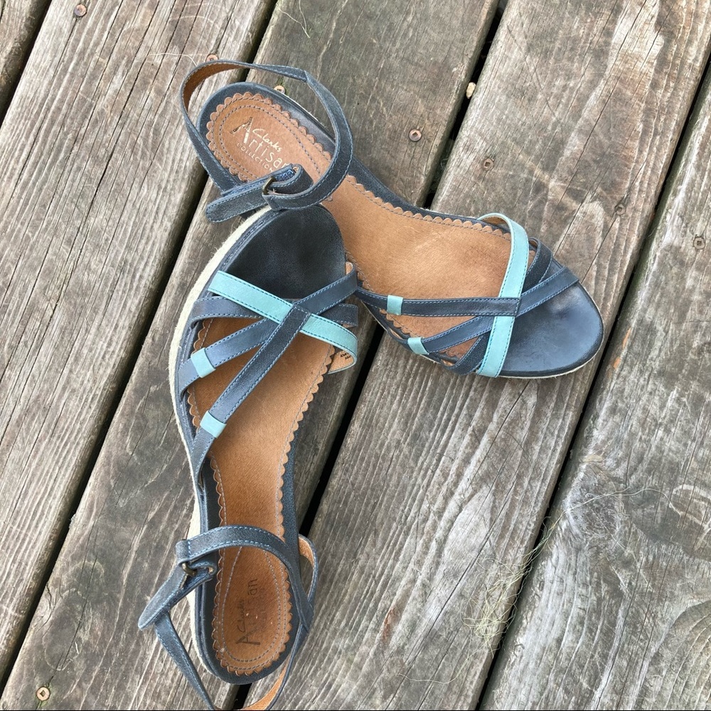 Clarks Artisan Open Toe Wedge Sandal - Picture 6 of 6